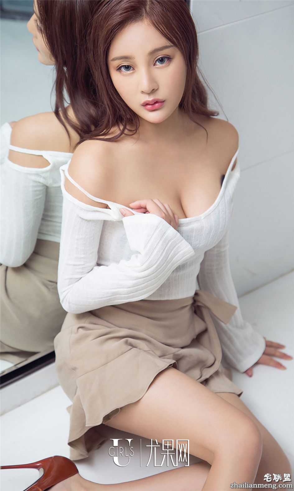 [尤果网] 有气质的女人刘曦莹酒店销魂写真 第759期第9张