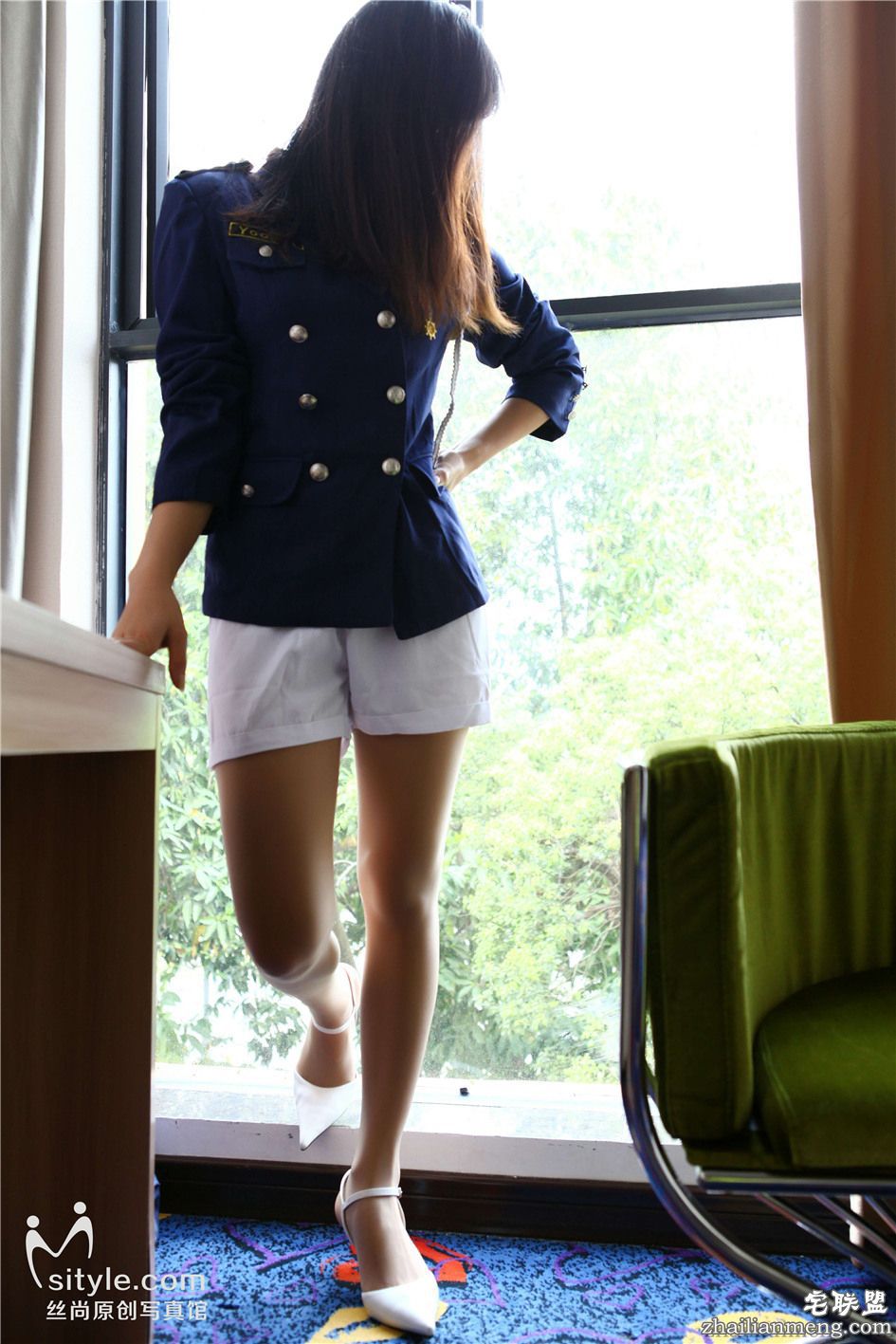 [丝尚写真] 高清私拍丝袜美女高跟制服套图 NO.131第7张