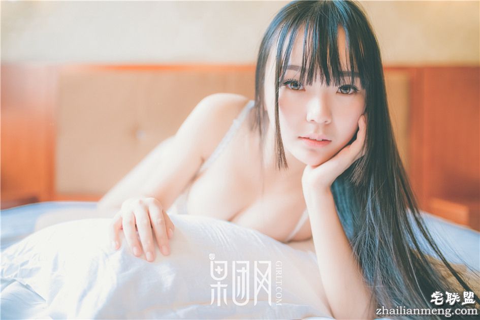 [Girlt果团网] 少女嫩模清纯私房照写真 No.034第3张