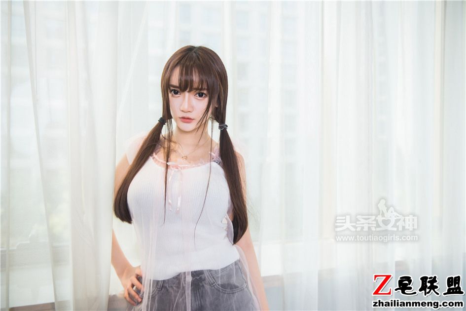 [头条女神] 穿白丝袜的小美女小如镜写真图片 第397期第7张