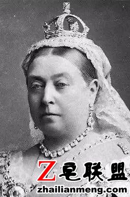 西方外科黑历史,理发师垄断手术只会放血,医生掘墓解剖练手速