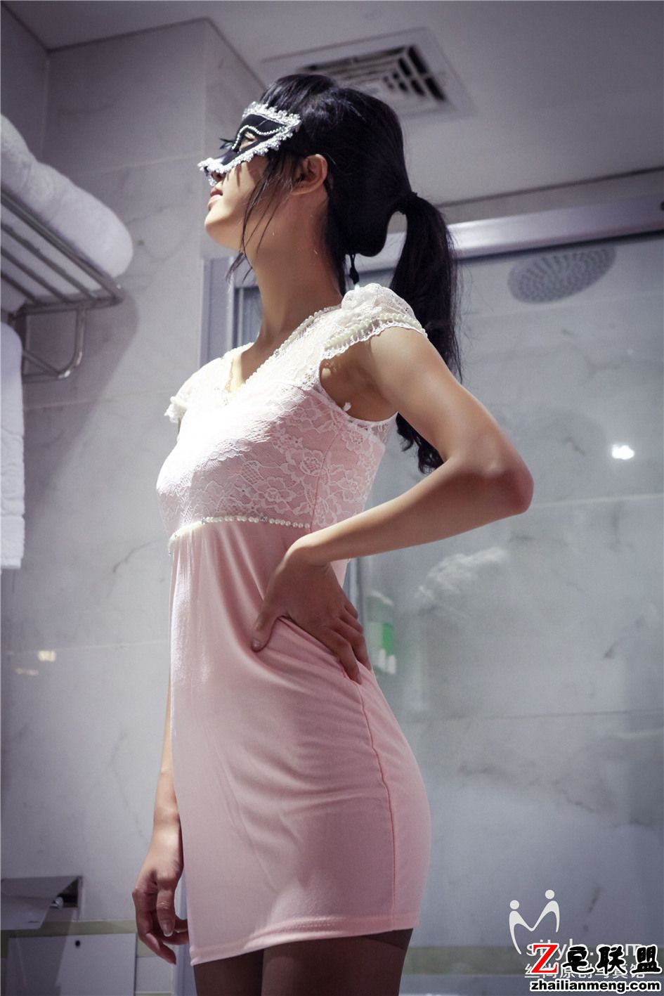 [丝尚<a href=/e/tags/?tagname=%E5%86%99%E7%9C%9F target=_blank class=infotextkey>写真</a>] <a href=/e/tags/?tagname=%E4%B8%9D%E8%A2%9C target=_blank class=infotextkey>丝袜</a><a href=/e/tags/?tagname=%E6%A8%A1%E7%89%B9 target=_blank class=infotextkey>模特</a>浴室摄影写真 NO.144第1张