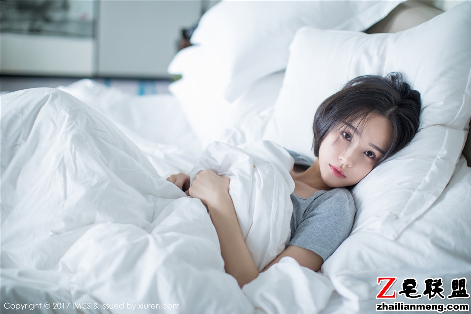 [爱蜜社] 居家短发气质<a href=/e/tags/?tagname=%E7%BE%8E%E5%A5%B3 target=_blank class=infotextkey>美女</a>Livia<a href=/e/tags/?tagname=%E5%86%99%E7%9C%9F target=_blank class=infotextkey>写真</a> Vol.178第1张