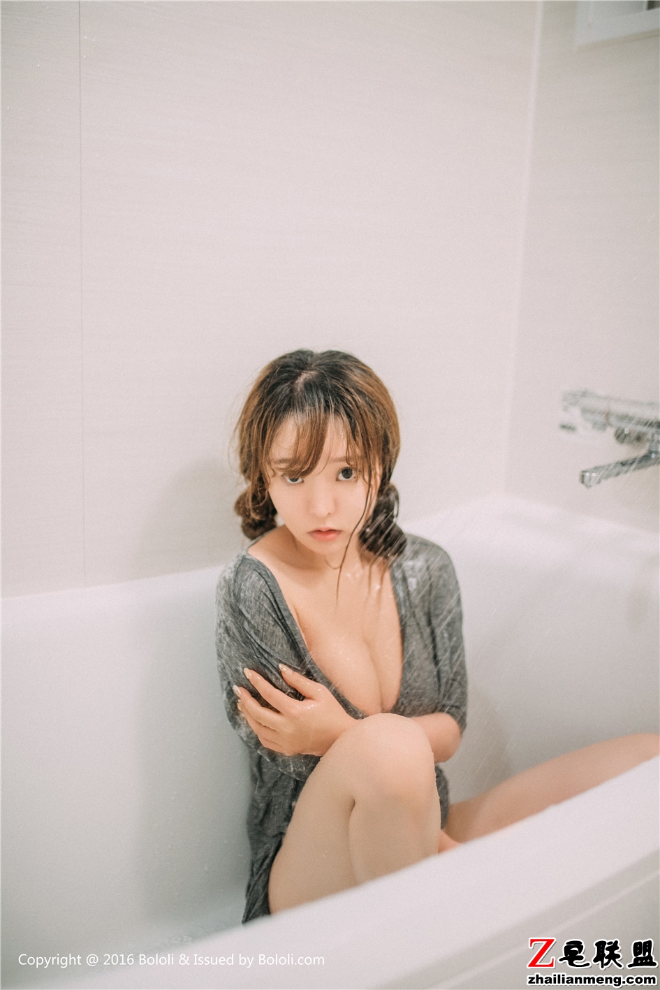 [波萝社] 浴室美女柳侑绮湿身大尺度诱惑图片 VOL.145第10张