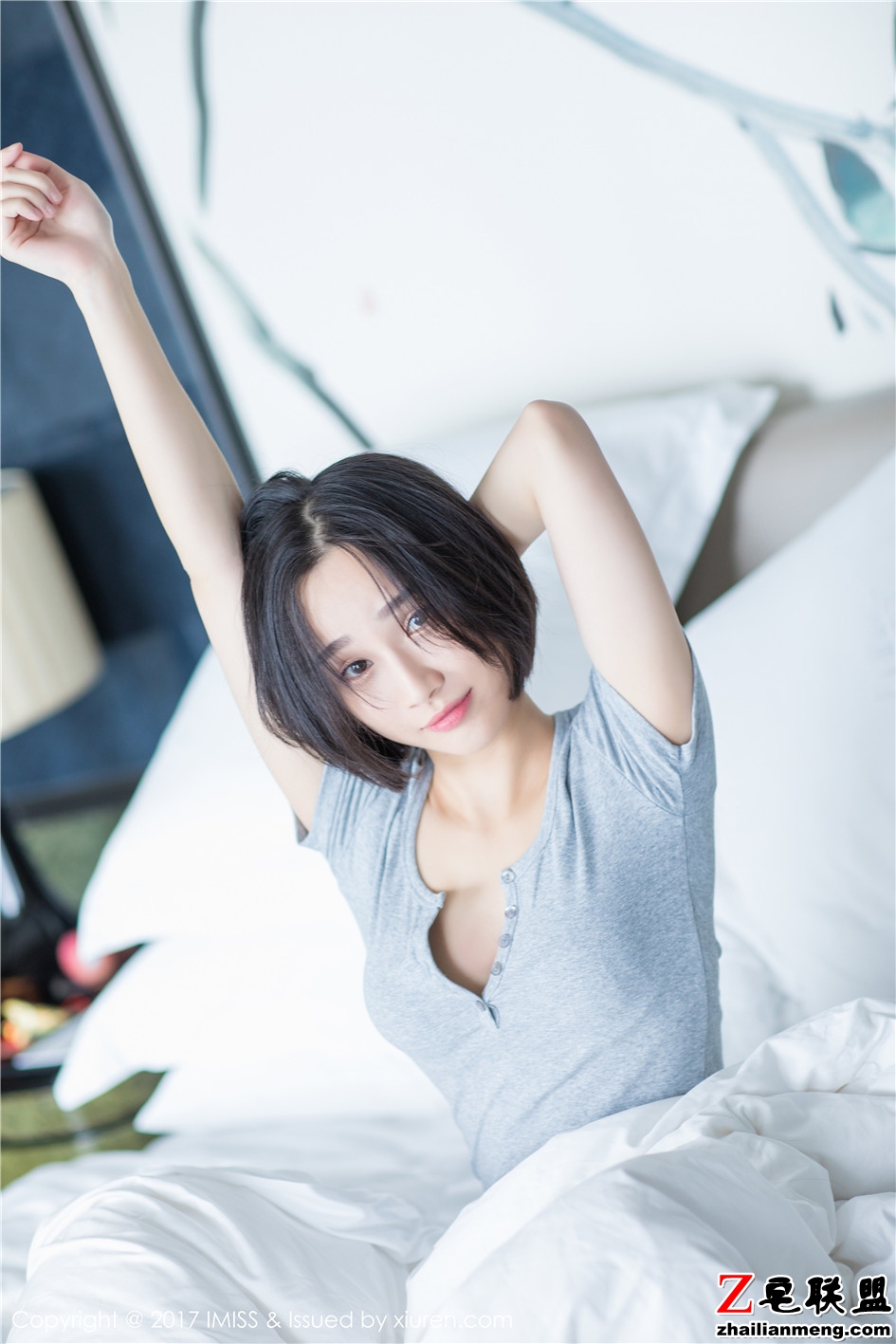 [爱蜜社] 居家短发气质美女Livia写真 Vol.178第4张