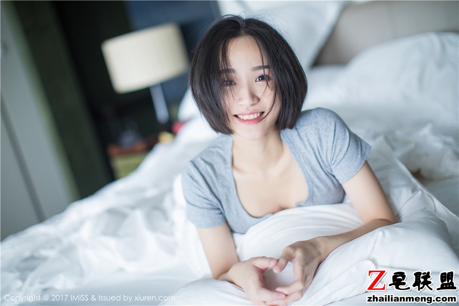 [爱蜜社] 居家短发气质美女Livia写真 Vol.178第10张