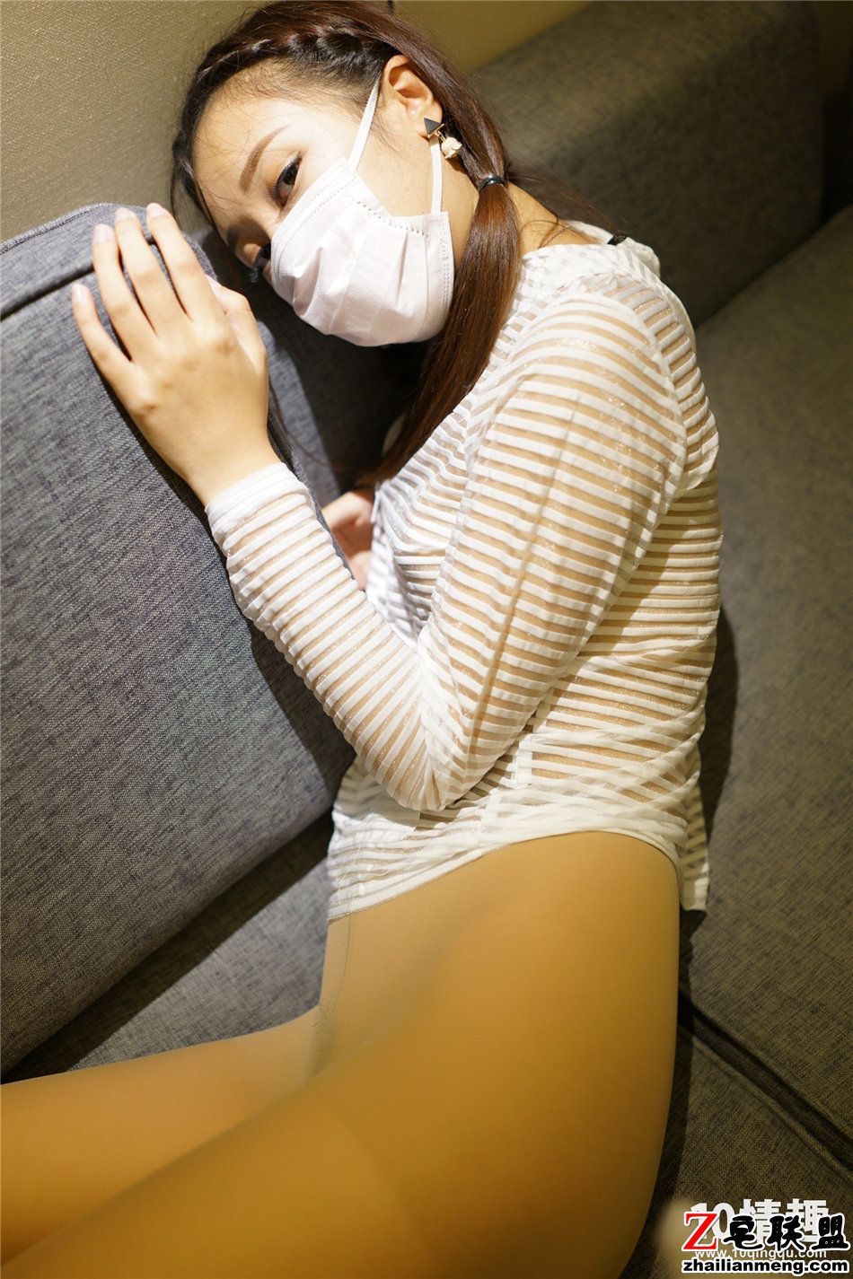 [ROSI写真] 美脚丫穿肉丝袜私拍照第10张