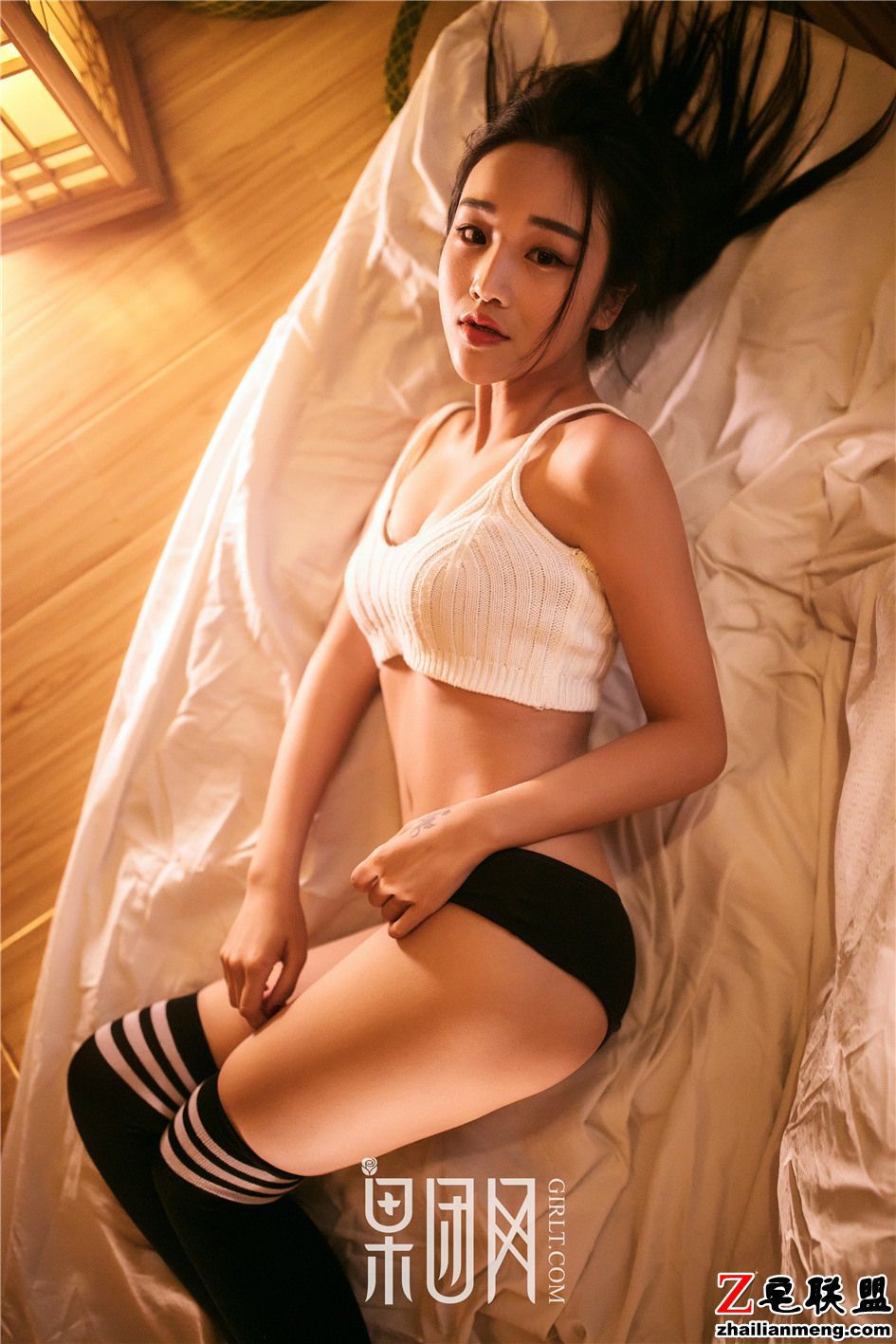 [Girlt果团网] 痴情少女闺房戀戀美女<a href=/e/tags/?tagname=%E5%86%99%E7%9C%9F%E5%9B%BE%E7%89%87 target=_blank class=infotextkey>写真图片</a> No.067第2张