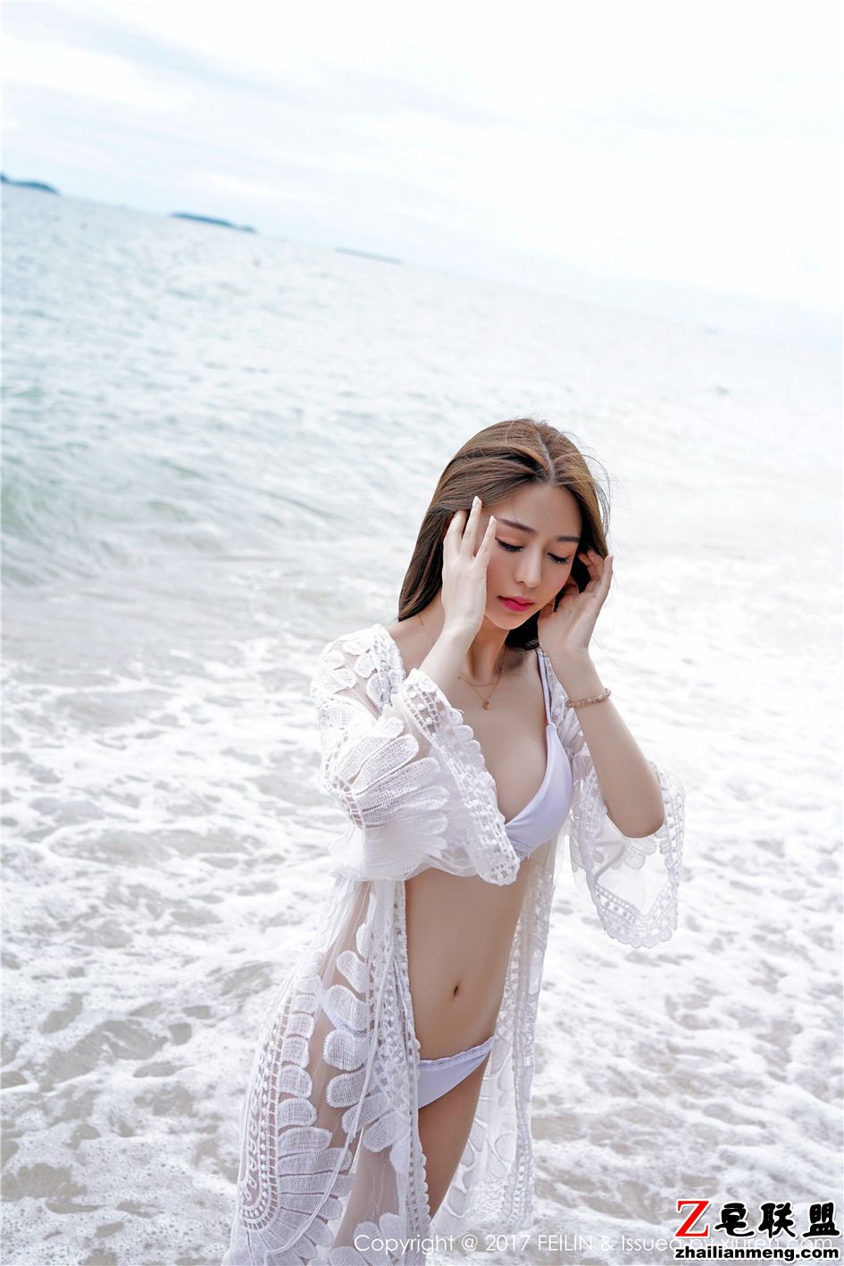[FEILIN] 模特luna张静燕比基尼外景拍摄 VOL.110第10张
