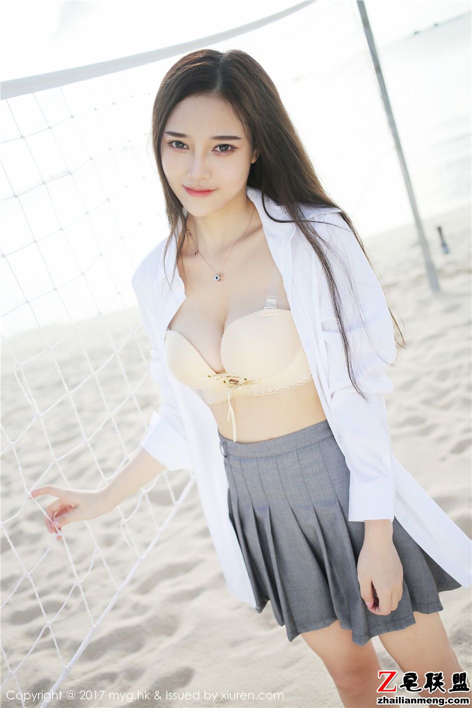 [美媛馆] 海滩白衬衫美女唐琪儿il深乳沟诱惑 Vol.290第2张