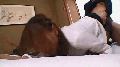 日本熟女姐姐与弟弟房间xxoo 刺激乱伦高潮做嗳动态图