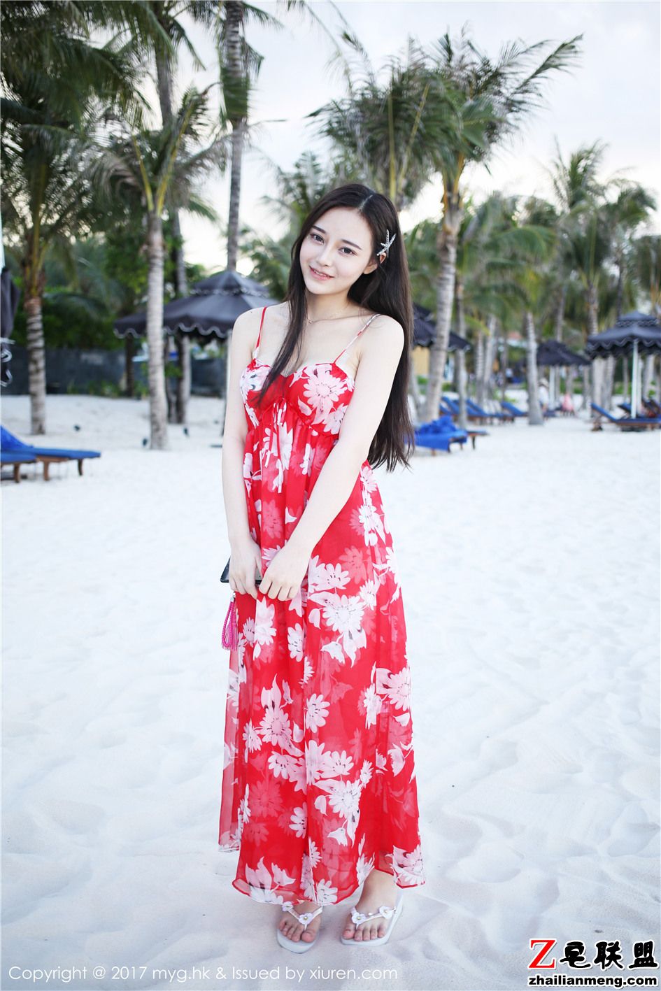 [美媛馆] 吊带抹胸长裙美女唐琪儿il外景高清摄影图 Vol.295第4张