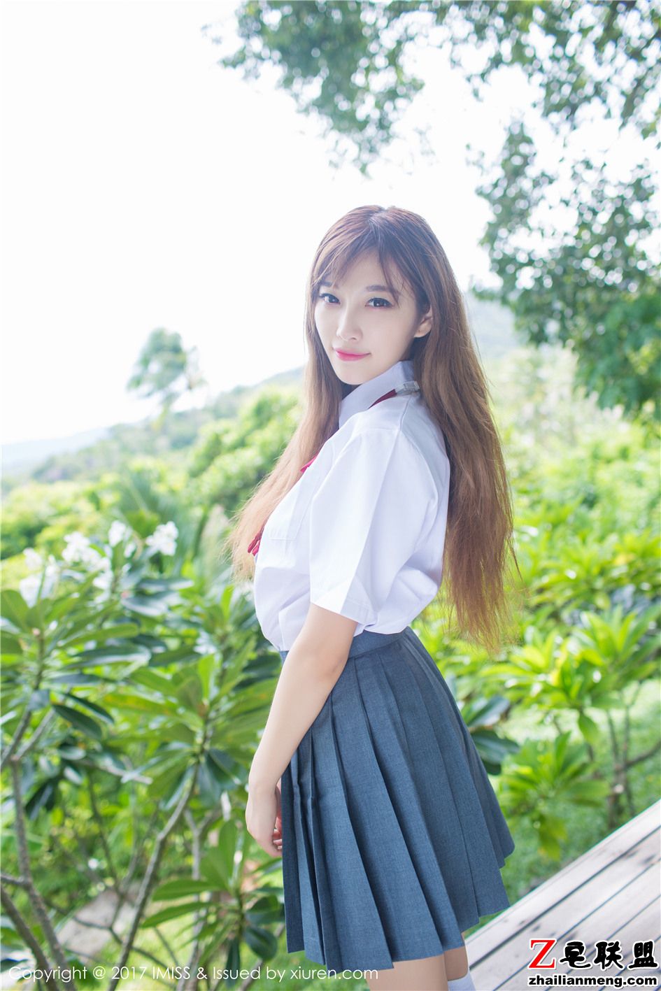 [爱蜜社] 养眼清纯学生妹杨晨晨sugar旅拍写真 Vol.195第2张