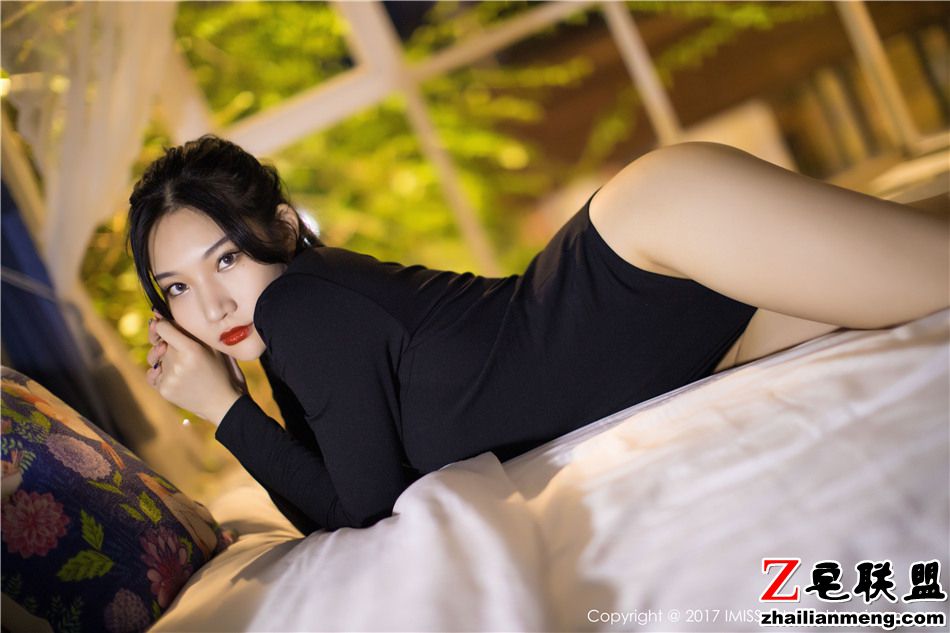 [爱蜜社] 高清气质高雅女人小狐狸Sica写真图片 Vol.194第10张