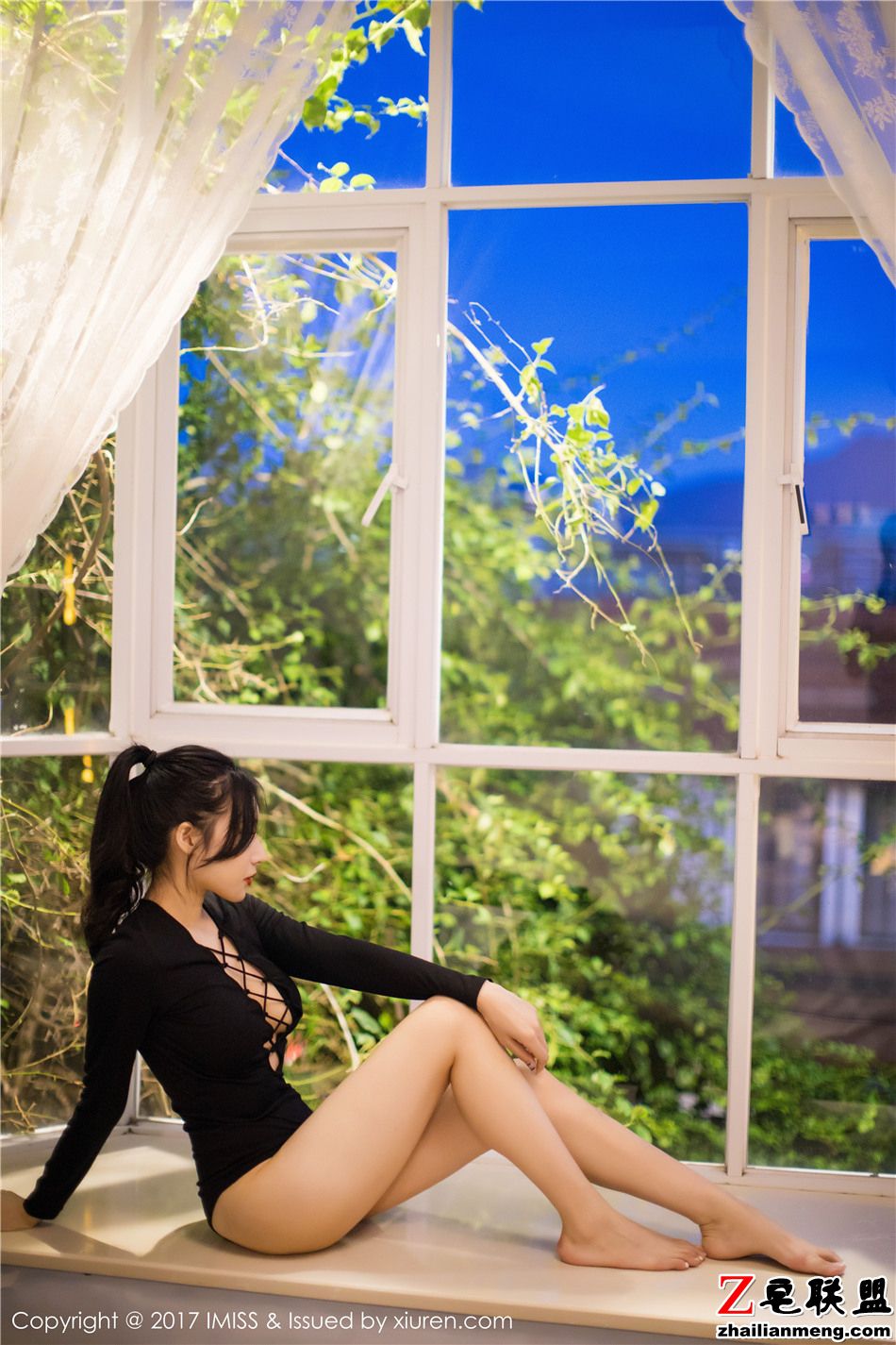 [爱蜜社] 高清气质高雅女人小狐狸Sica<a href=/e/tags/?tagname=%E5%86%99%E7%9C%9F target=_blank class=infotextkey>写真</a>图片 Vol.194第1张