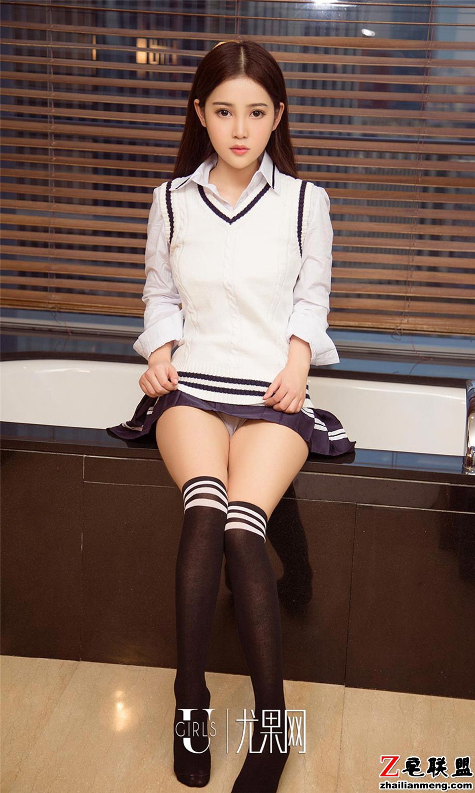 [尤果网] <a href=/e/tags/?tagname=%E6%9E%81%E5%93%81 target=_blank class=infotextkey>极品</a>翘臀丁字裤<a href=/e/tags/?tagname=%E7%BE%8E%E5%A5%B3 target=_blank class=infotextkey>美女</a>夏夕<a href=/e/tags/?tagname=%E5%86%99%E7%9C%9F target=_blank class=infotextkey>写真</a>图片 第912期第1张