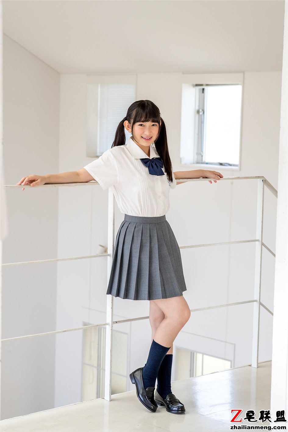 Minisuka.tv 超漂亮的日本<a href=/e/tags/?tagname=%E7%BE%8E%E5%A5%B3 target=_blank class=infotextkey>美女</a>河村みるく校服<a href=/e/tags/?tagname=%E6%80%A7%E6%84%9F target=_blank class=infotextkey>性感</a>图片 NO.674第1张