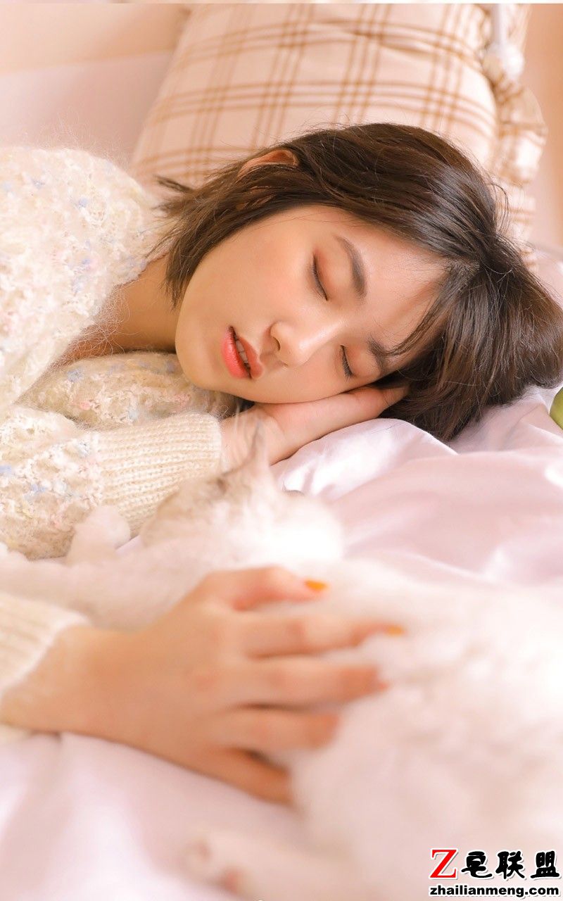 韩国美女素雅清新居家唯美大胆写真