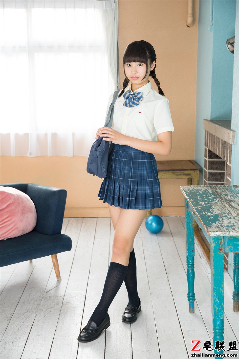 Minisuka.tv <a href=/e/tags/?tagname=%E6%97%A5%E6%9C%AC%E7%BE%8E%E5%A5%B3 target=_blank class=infotextkey>日本美女</a>宮丸くるみ校服内衣艺术<a href=/e/tags/?tagname=%E5%86%99%E7%9C%9F%E5%9B%BE%E7%89%87 target=_blank class=infotextkey>写真图片</a> NO.672第2张