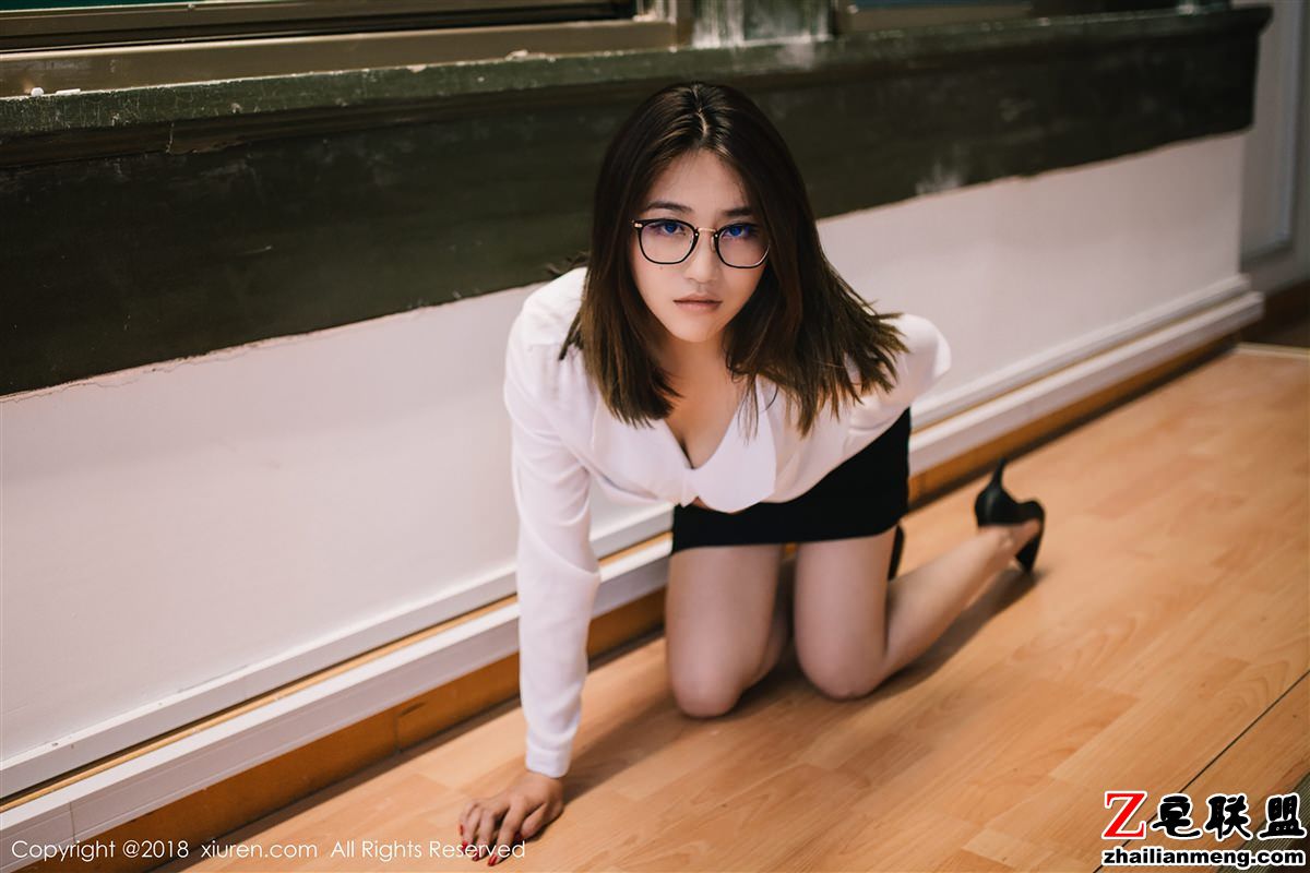 [XIUREN]  2018.12.14 No.1267 许诺Sabrina [44+1P146M]_0012