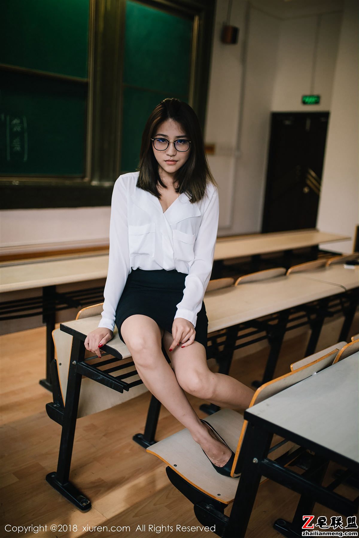 [XIUREN]  2018.12.14 No.1267 许诺Sabrina [44+1P146M]_0005