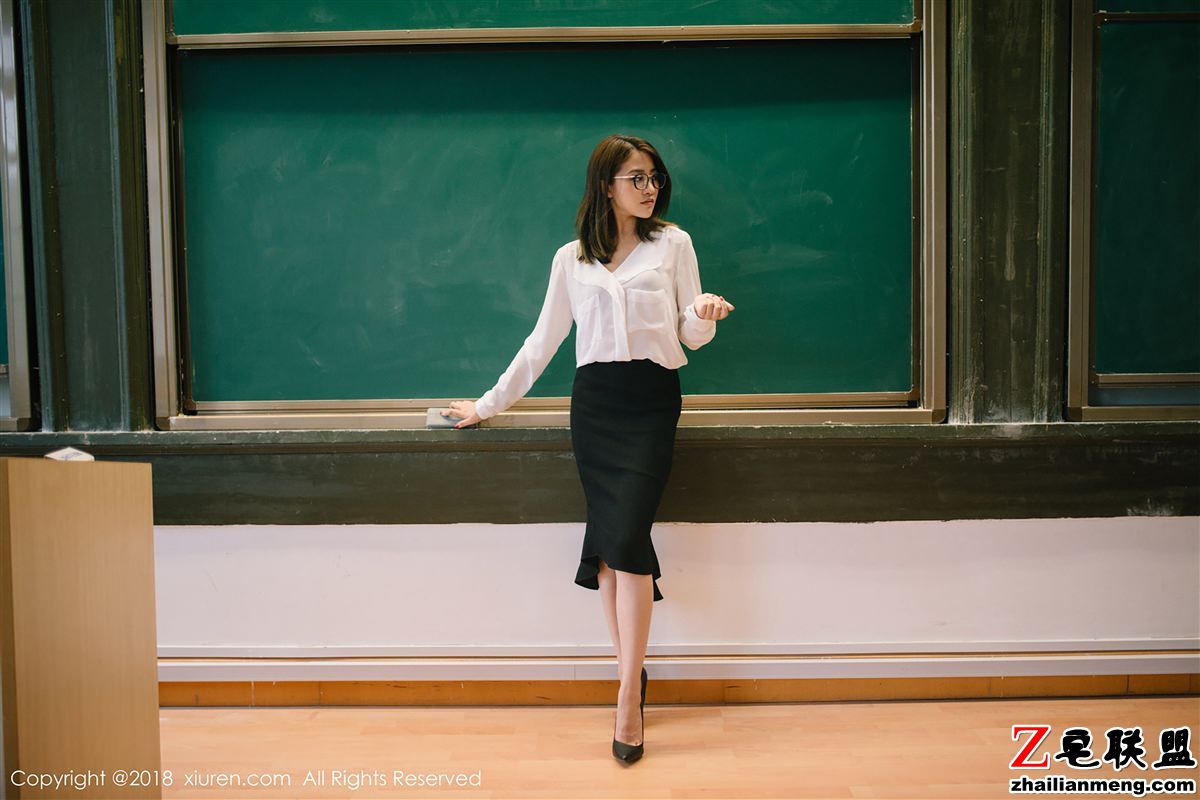 [XIUREN]  2018.12.14 No.1267 许诺Sabrina [44+1P146M]_0003