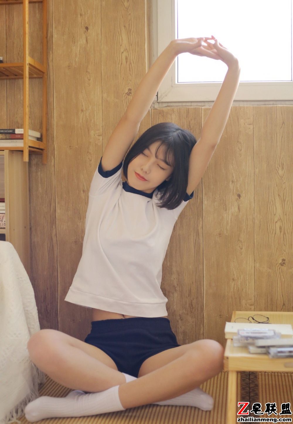 日本短发气质<a href=/e/tags/?tagname=%E7%BE%8E%E5%A5%B3 target=_blank class=infotextkey>美女</a>紧身运动服<a href=/e/tags/?tagname=%E6%80%A7%E6%84%9F target=_blank class=infotextkey>性感</a>妖娆<a href=/e/tags/?tagname=%E5%86%99%E7%9C%9F target=_blank class=infotextkey>写真</a>图片