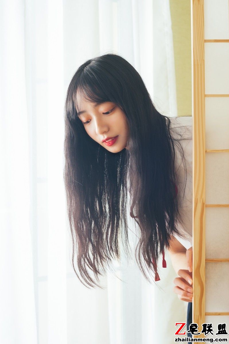 <a href=/e/tags/?tagname=%E6%97%A5%E6%9C%AC%E7%BE%8E%E5%A5%B3 target=_blank class=infotextkey>日本美女</a>模特JK制服裸足嫩鲍大胆私房写真