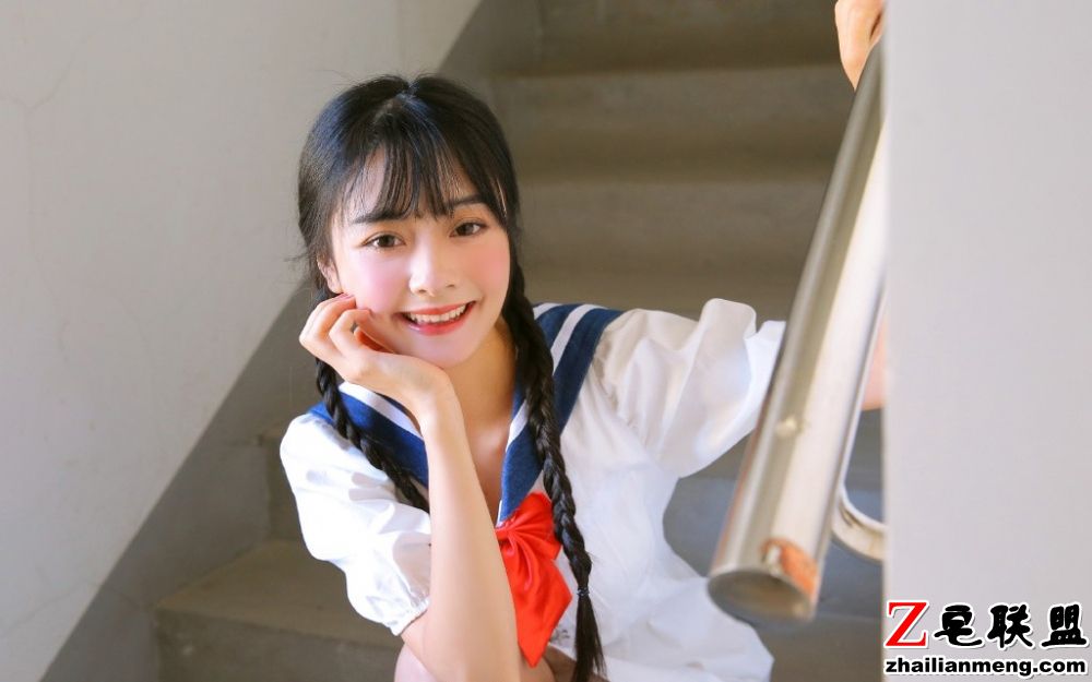 日本学生制服清纯萝莉粉嫩美鲍诱惑写真