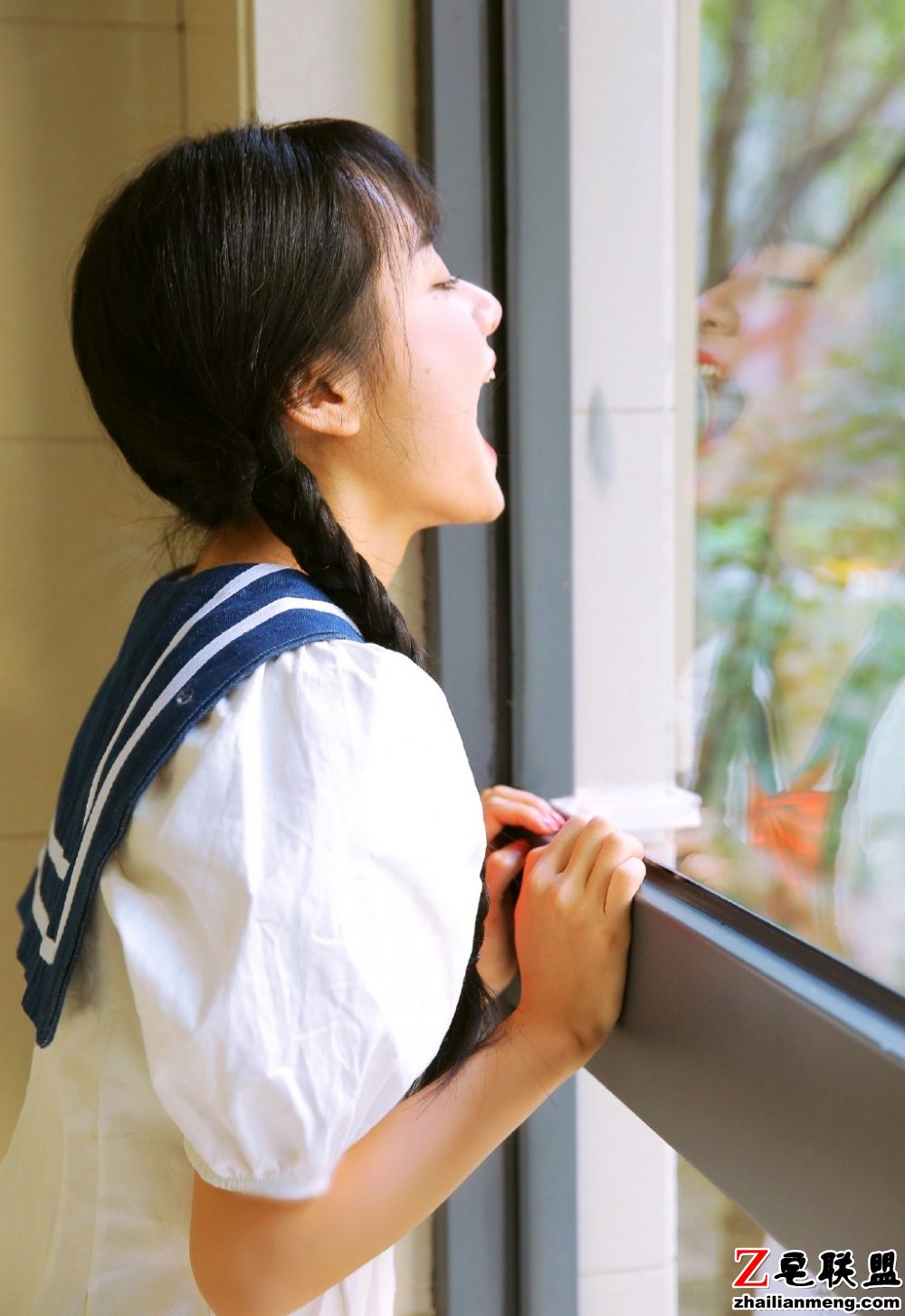 日本学生制服清纯萝莉粉嫩美鲍诱惑写真