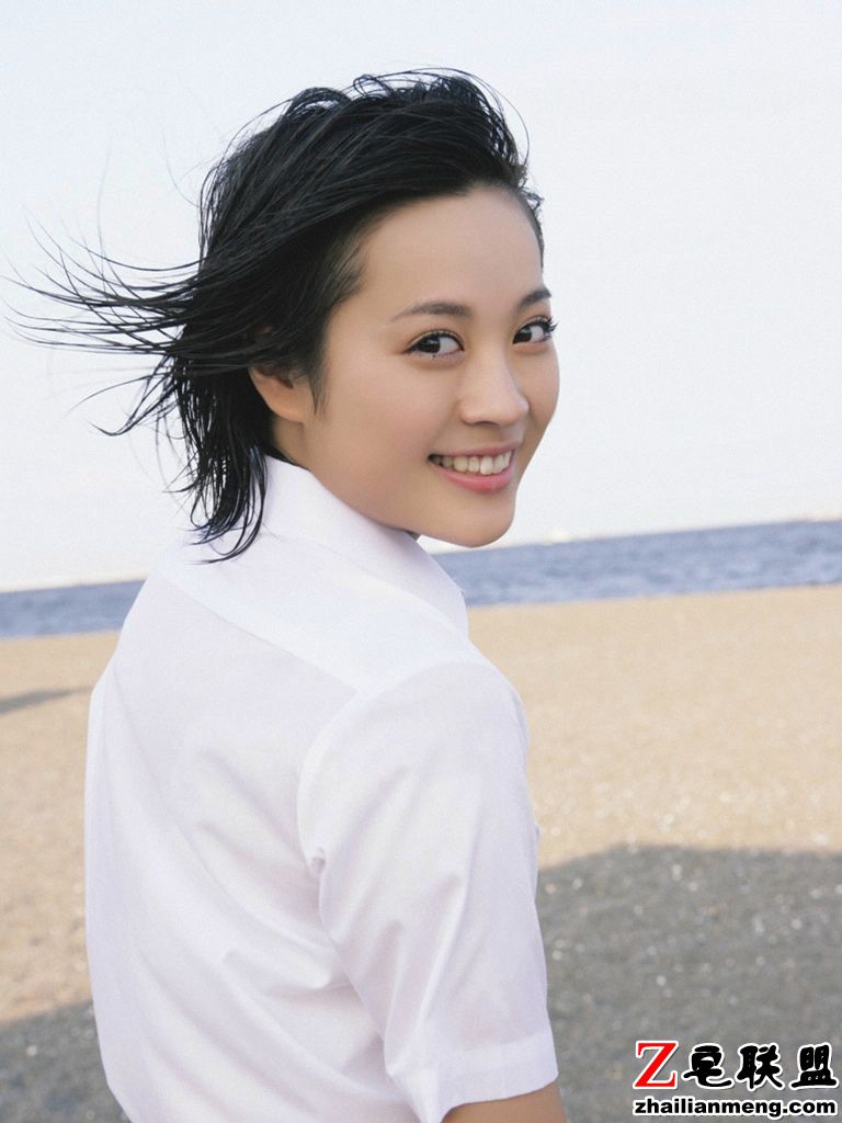 极品日本短发美女北乃纪伊作品学生妹制服写真集第4张