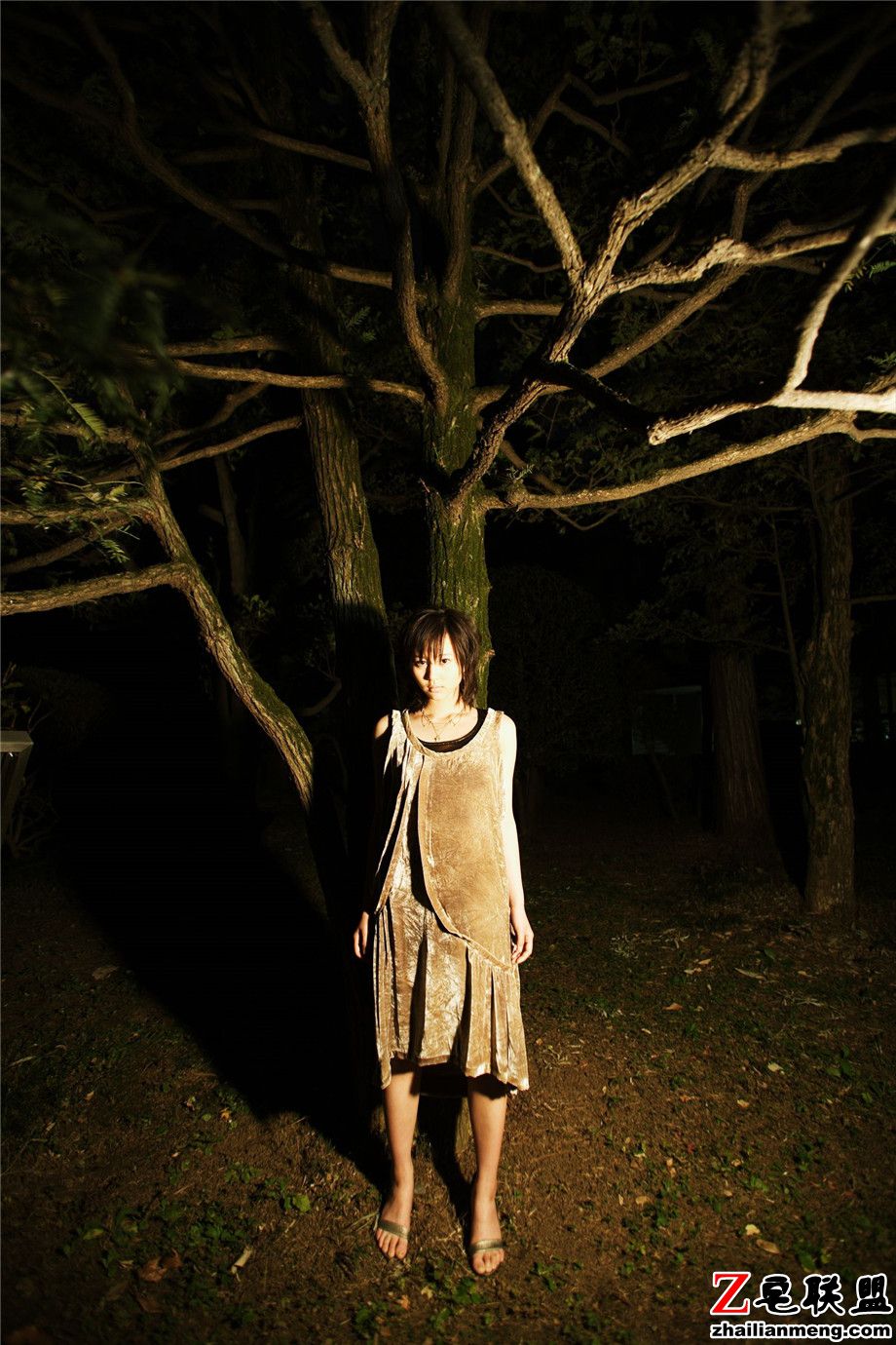 气质日本美女堀北真希清爽短发私房照图片第5张