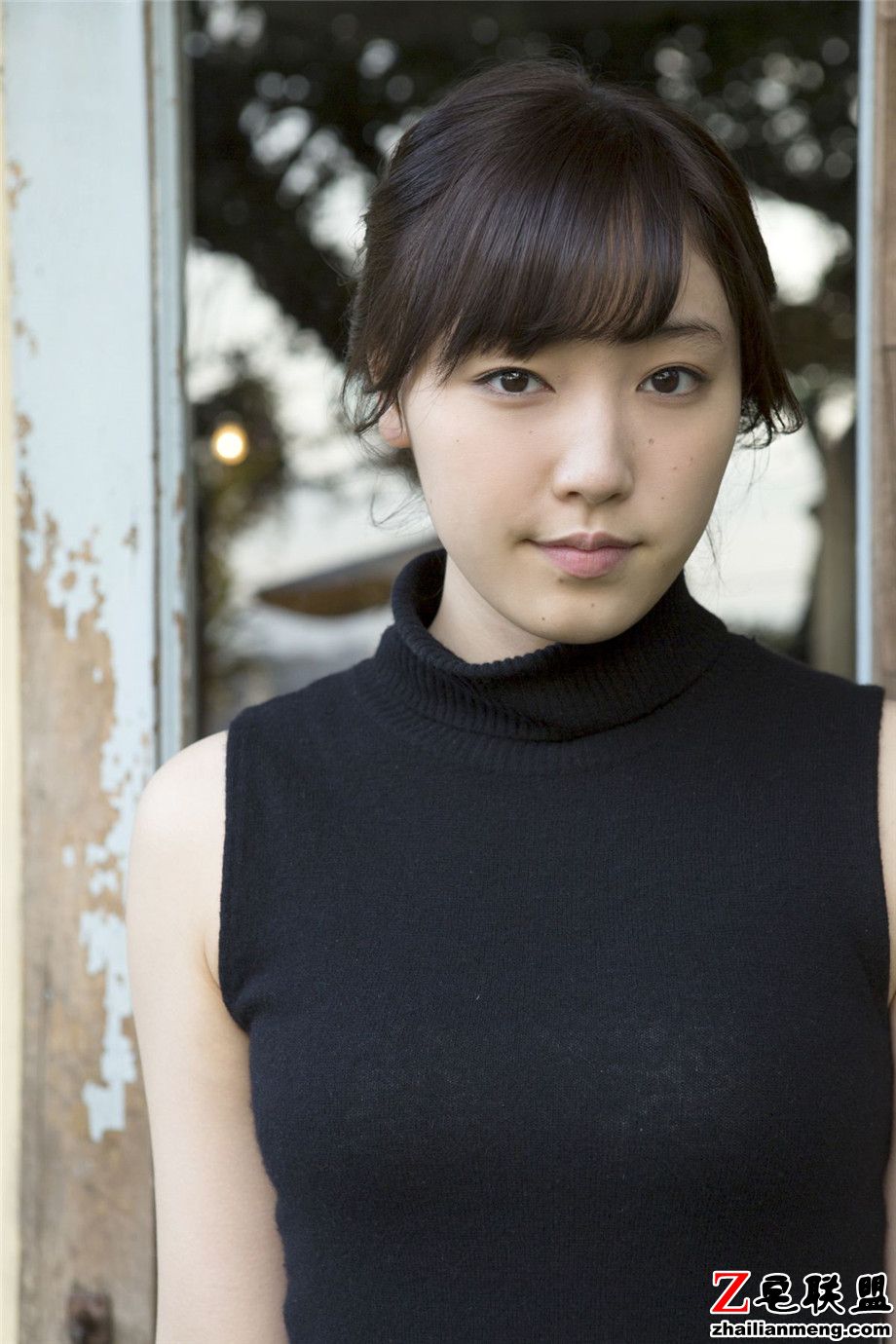 清纯日本美女谱久村圣资源外拍写真图片第5张