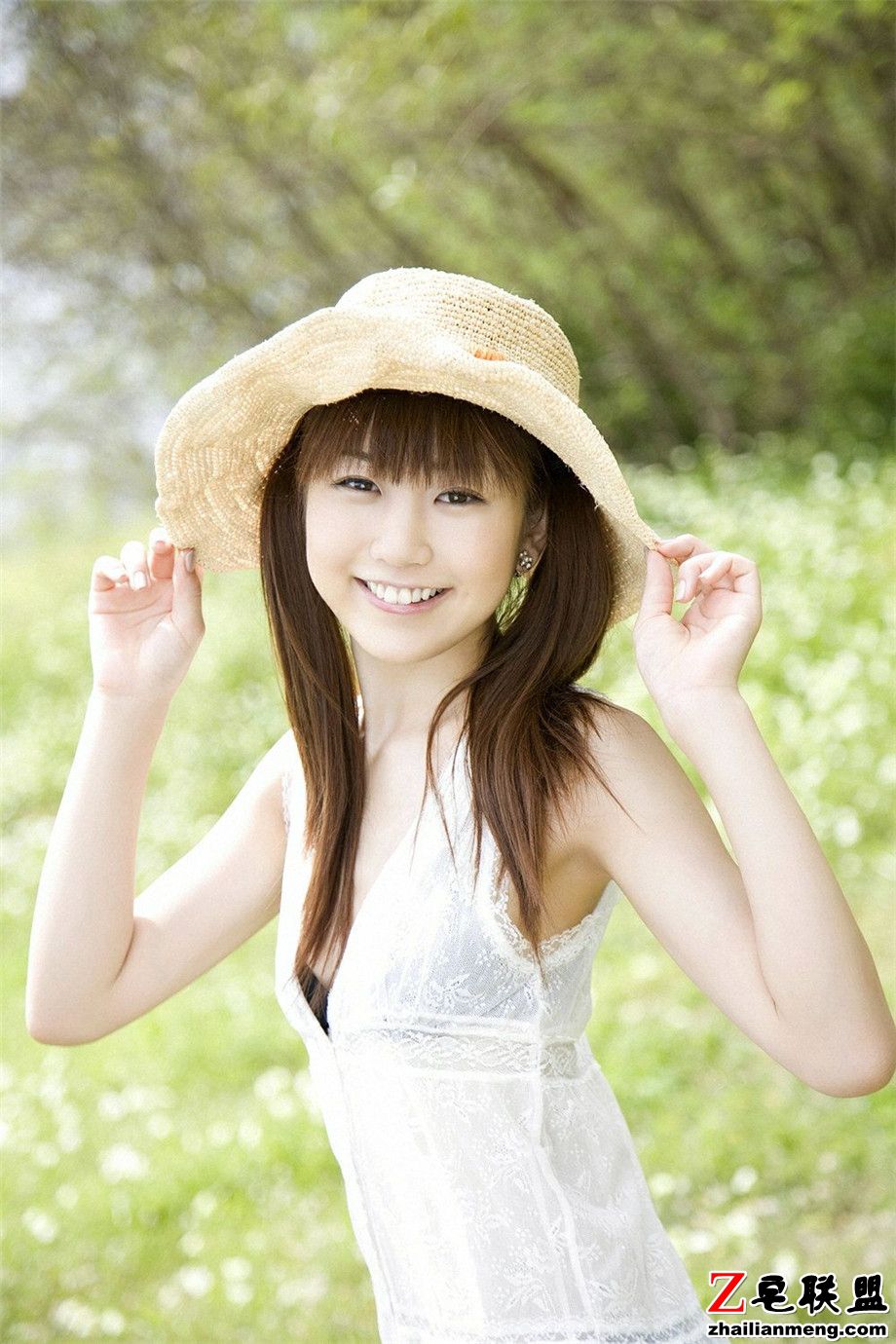 清纯日本美女中村知世小可爱外拍写真照片第4张