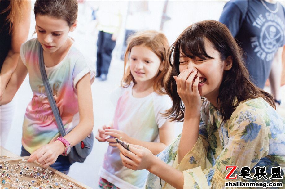 极品日本美女乃木坂卫藤美彩大胆写真图片第3张