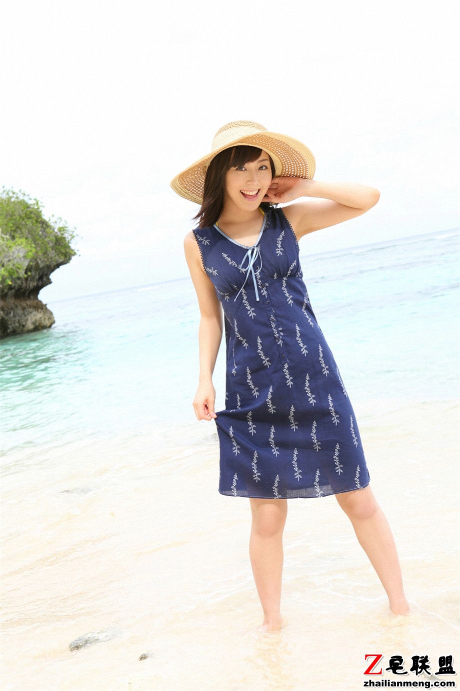 日本90后mm图片伊藤えみ<a href=/e/tags/?tagname=%E6%80%A7%E6%84%9F target=_blank class=infotextkey>性感</a>沙滩外拍摄影作品第1张