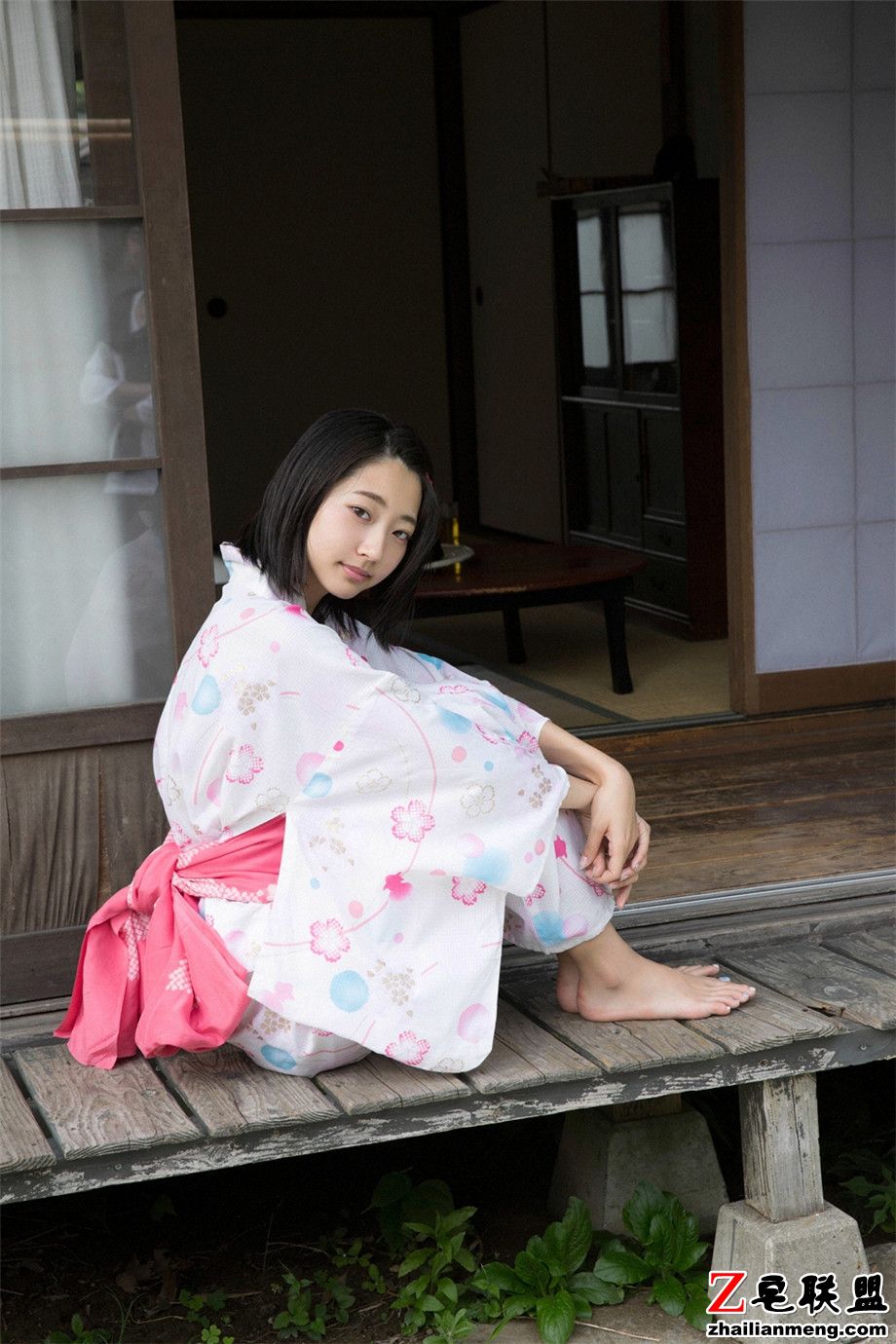 90后短发日本美女萝莉武田玲奈和服写真图片第5张