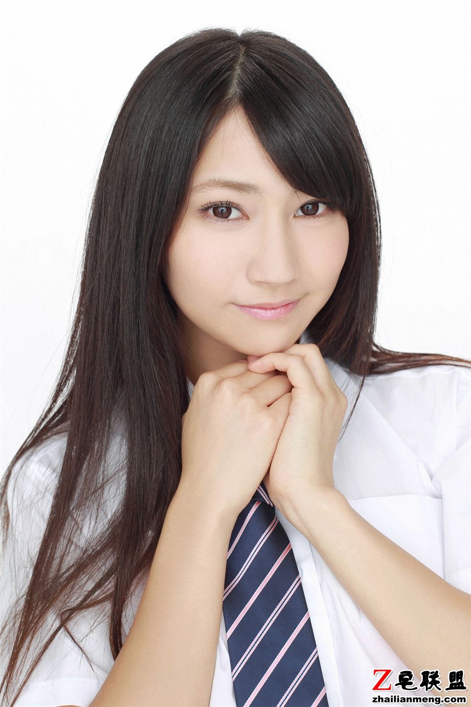 日本<a href=/e/tags/?tagname=%E7%BE%8E%E5%A5%B3 target=_blank class=infotextkey>美女</a>木村葵学生妹制服<a href=/e/tags/?tagname=%E5%86%99%E7%9C%9F target=_blank class=infotextkey>写真</a>图片第1张