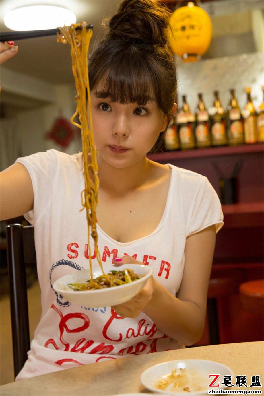 清纯巨乳<a href=/e/tags/?tagname=%E6%97%A5%E6%9C%AC%E7%BE%8E%E5%A5%B3 target=_blank class=infotextkey>日本美女</a>筱崎爱外拍<a href=/e/tags/?tagname=%E5%86%99%E7%9C%9F%E5%9B%BE%E7%89%87 target=_blank class=infotextkey>写真图片</a>第2张