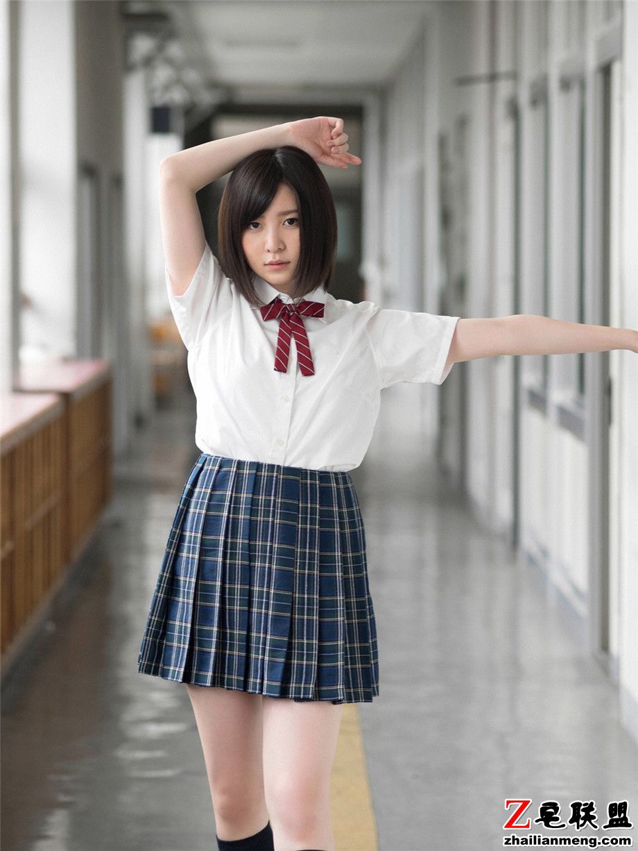 95后日本制服学生美女岩田华怜高清<a href=/e/tags/?tagname=%E5%86%99%E7%9C%9F%E5%9B%BE%E7%89%87 target=_blank class=infotextkey>写真图片</a>第2张