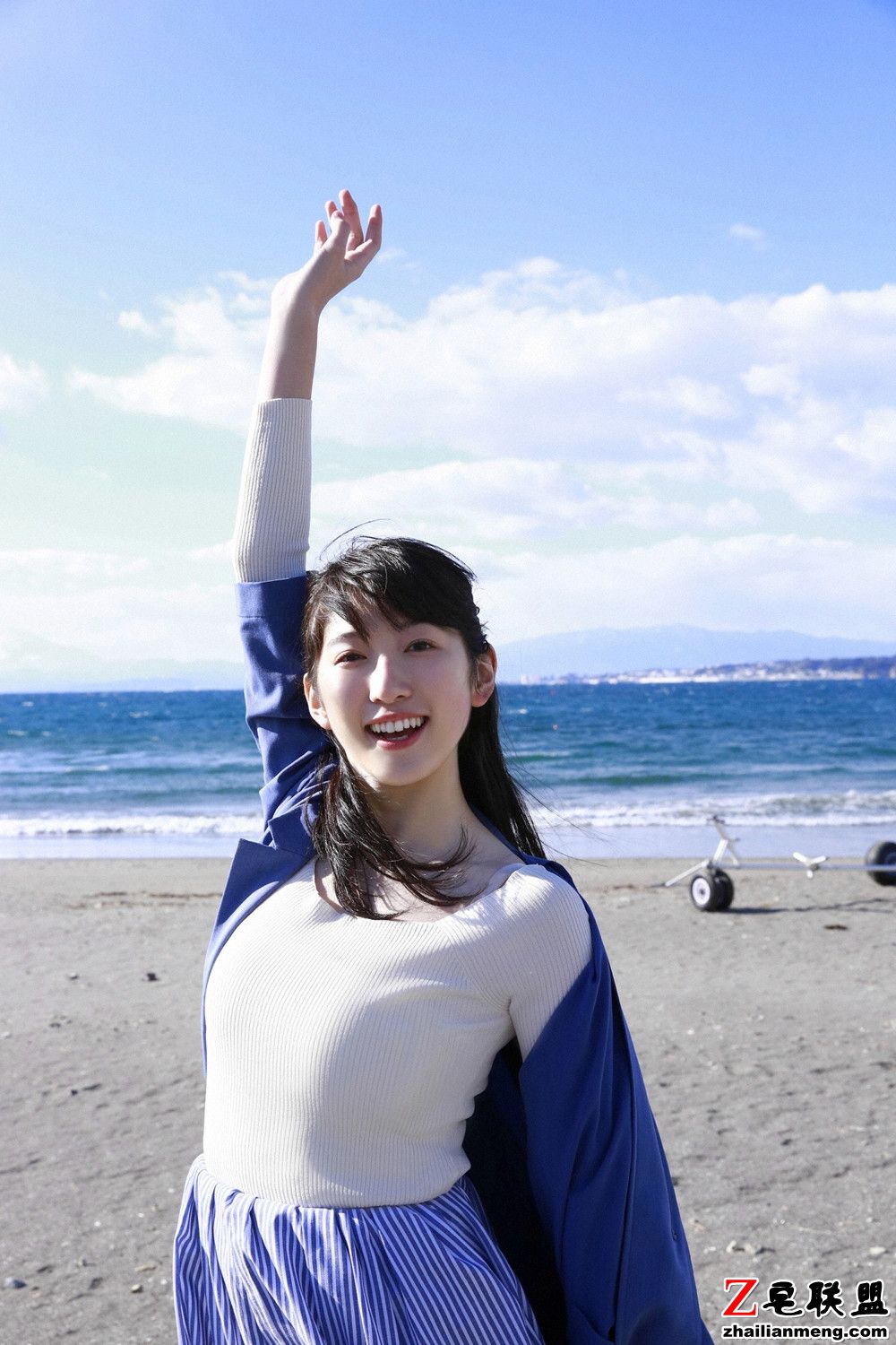 98年日本<a href=/e/tags/?tagname=%E6%B8%85%E7%BA%AF target=_blank class=infotextkey>清纯</a><a href=/e/tags/?tagname=%E7%BE%8E%E5%A5%B3 target=_blank class=infotextkey>美女</a>日比美思可爱外拍<a href=/e/tags/?tagname=%E5%86%99%E7%9C%9F target=_blank class=infotextkey>写真</a>集第1张