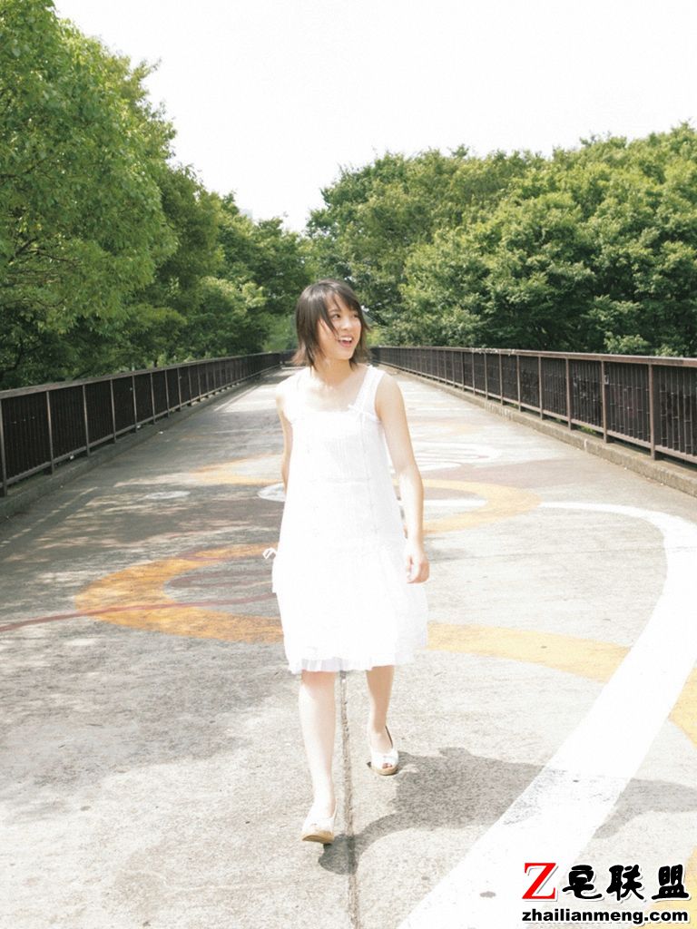 90后清纯短发<a href=/e/tags/?tagname=%E6%97%A5%E6%9C%AC%E7%BE%8E%E5%A5%B3 target=_blank class=infotextkey>日本美女</a>北乃纪伊照片第2张