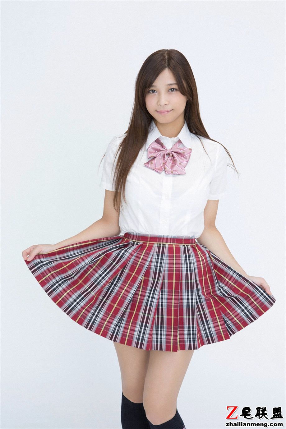 可爱日本学生装<a href=/e/tags/?tagname=%E7%BE%8E%E5%A5%B3 target=_blank class=infotextkey>美女</a><a href=/e/tags/?tagname=%E5%86%99%E7%9C%9F target=_blank class=infotextkey>写真</a>图片第1张