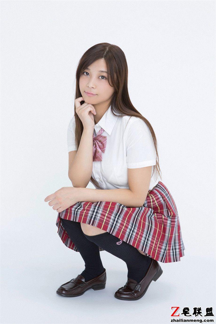 可爱日本学生装美女<a href=/e/tags/?tagname=%E5%86%99%E7%9C%9F%E5%9B%BE%E7%89%87 target=_blank class=infotextkey>写真图片</a>第2张