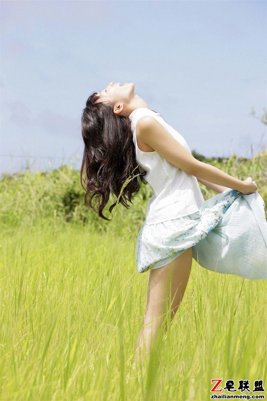 极品清纯日本美女吉木梨纱写真外拍图片第4张