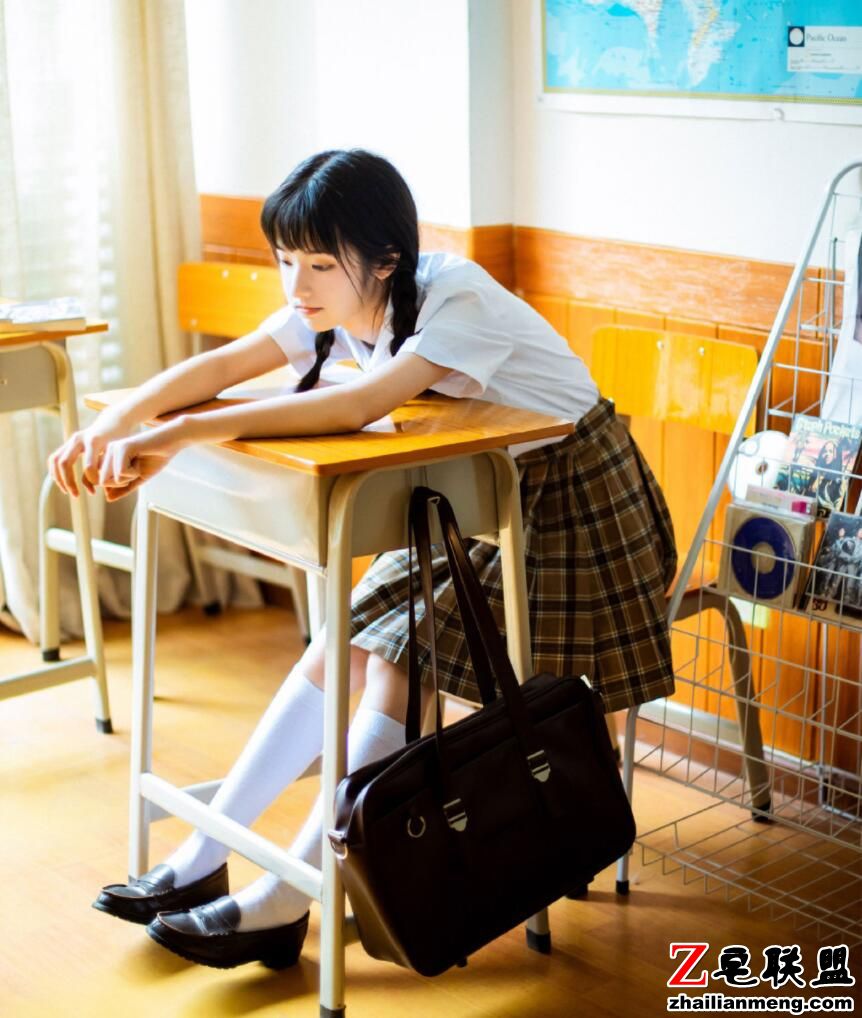 90后日本<a href=/e/tags/?tagname=%E6%B8%85%E7%BA%AF target=_blank class=infotextkey>清纯</a>学生<a href=/e/tags/?tagname=%E7%BE%8E%E5%A5%B3 target=_blank class=infotextkey>美女</a>制服<a href=/e/tags/?tagname=%E5%86%99%E7%9C%9F target=_blank class=infotextkey>写真</a>图片第1张