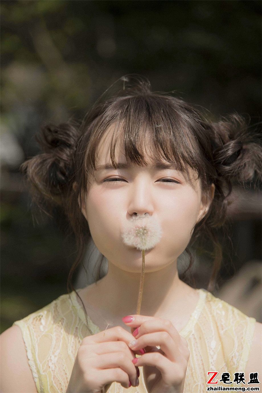 可爱日本美女尾崎由香户外活泼写真集第3张