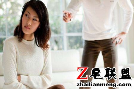 1564542410332877.jpg 情感口述:出差回家将老婆抓奸在床,但母亲却很开心