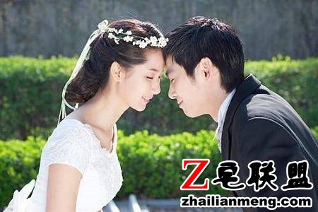 在他结婚当晚,我灌醉新娘和他上床