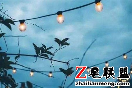 1566961041915669.jpg 丈夫经常酗酒和赌博